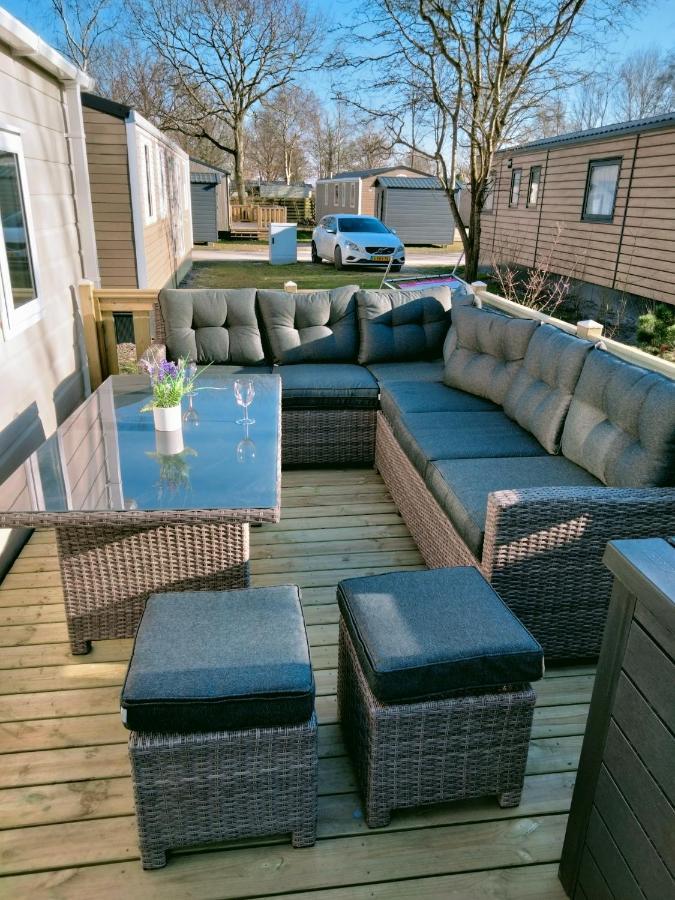 Bj Chalets - De Rug 1 - Vakantiepark Lauwersoog - Luxe Chalet Met Vaatwasser! Vroege Incheck! Exteriör bild